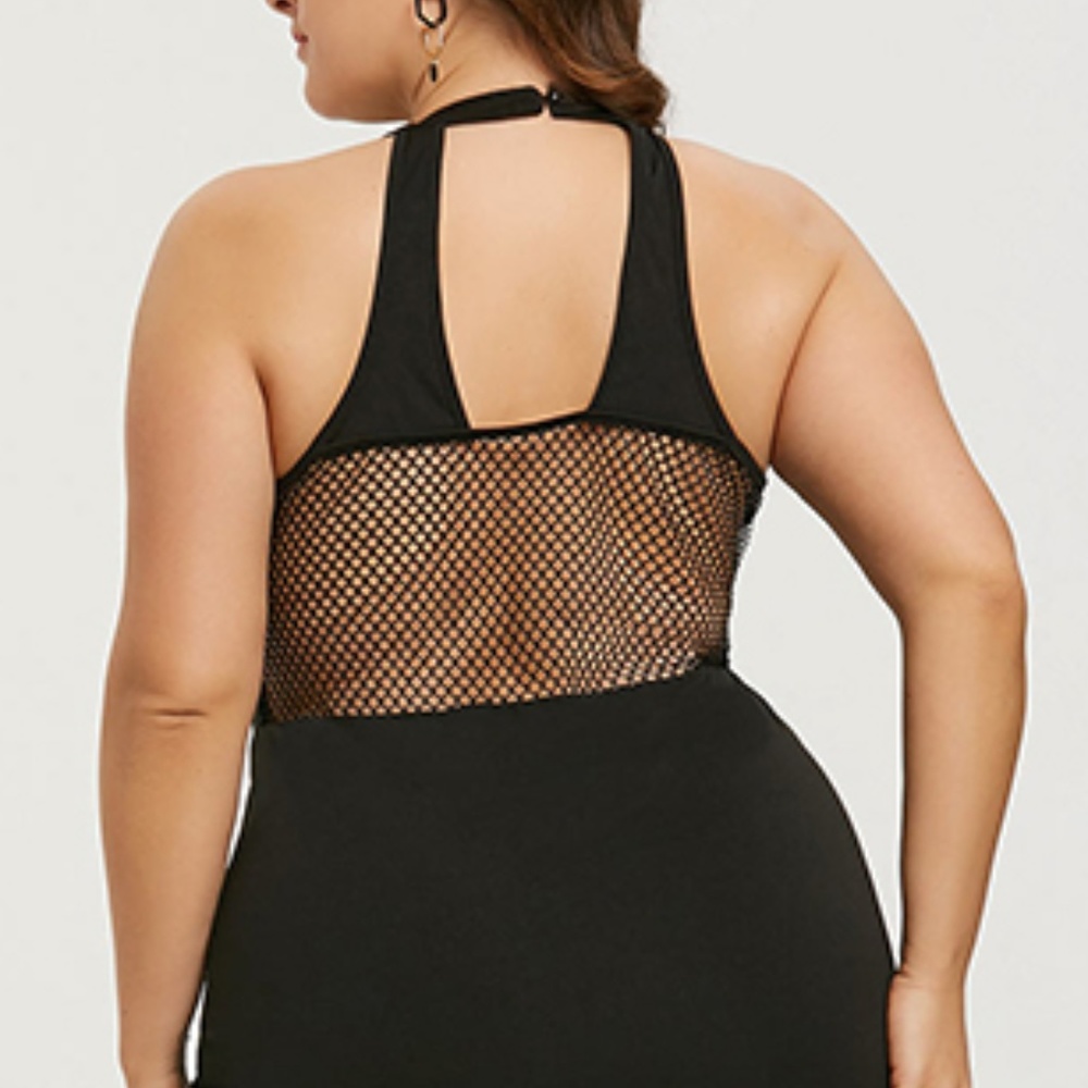 ❤ Plus Size Mini Cut Out Bodycon Dress - Black ❤ - Picture 6 of 8